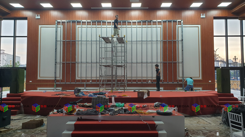 man hinh led p4 nha van hoa hanaka 11