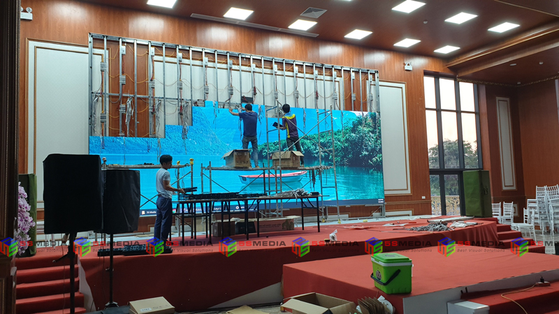 man hinh led p4 nha van hoa hanaka 7