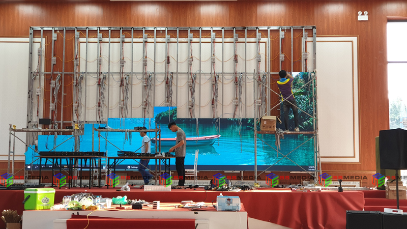 man hinh led p4 nha van hoa hanaka 9